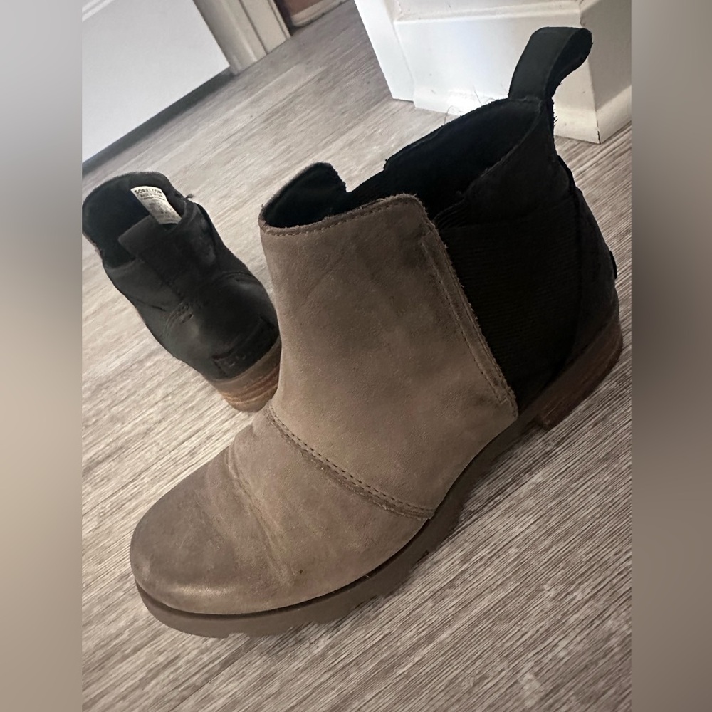 SOREL Chelsea boot size 6.5